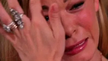LeAnn Rimes a făcut o cădere nervoasă la TV! Află de ce artista a izbucnit isteric în plâns!