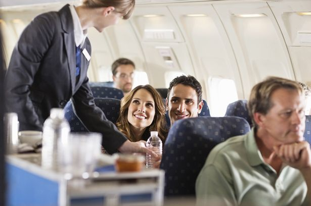 A cerut un meniu vegetarian când călătorea cu avionul, dar a rămas fără cuvinte când şi-a primit porţia. Bărbatul a făcut rapid o poză care a devenit virală