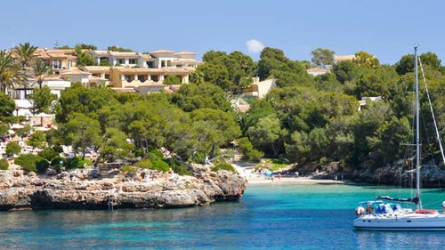 Cele mai exclusiviste destinatii de vacanta! Cat costa sa inchiriezi o vila in locurile in care petrec vedetele