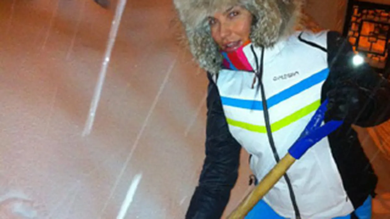 Anna Lesko, un cetatean model! A iesit la deszapezit!