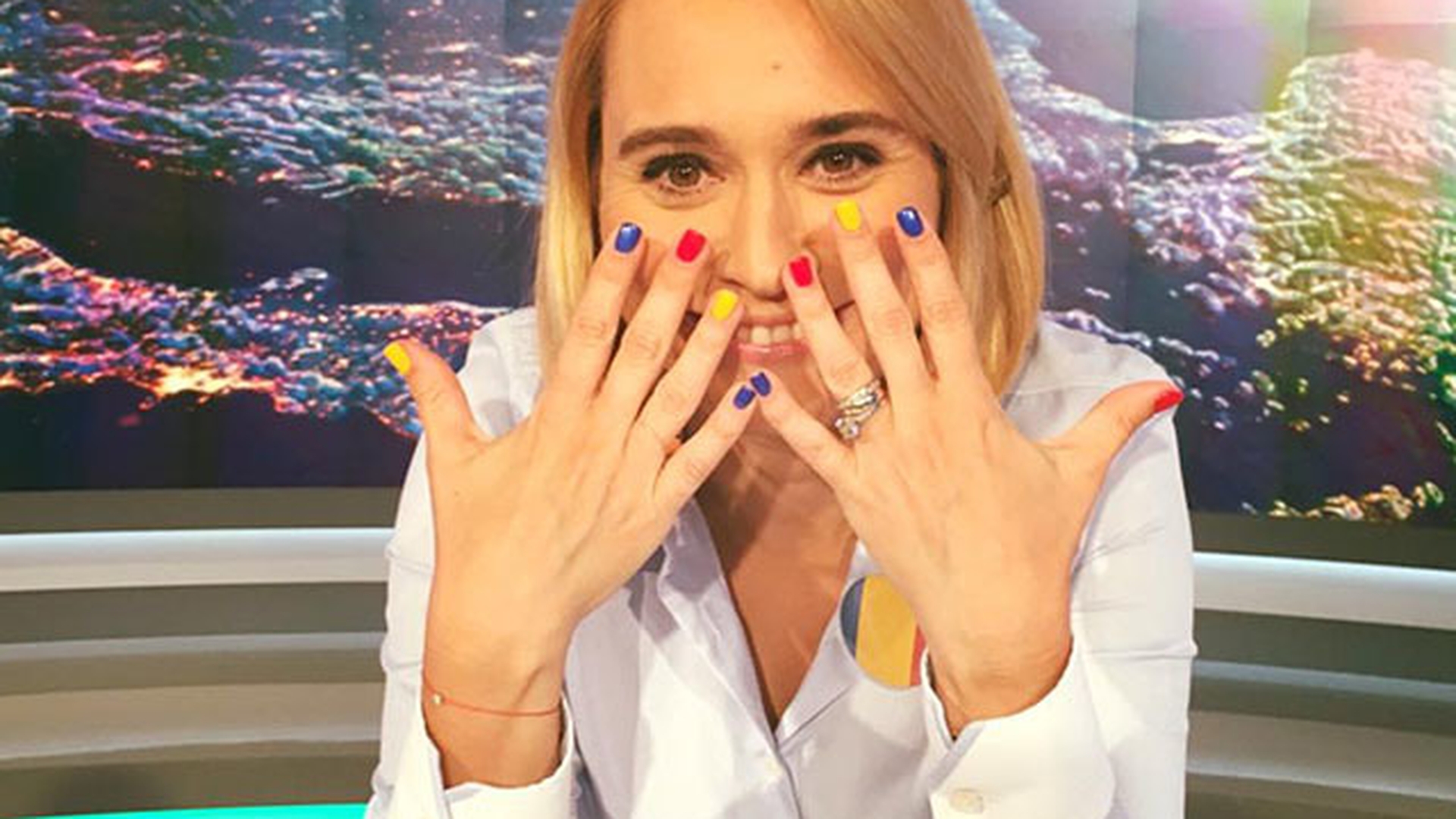 ANDREEA ESCA s-a îmbogăţit în doar trei luni! Cât încasează lunar de pe urma noii afaceri