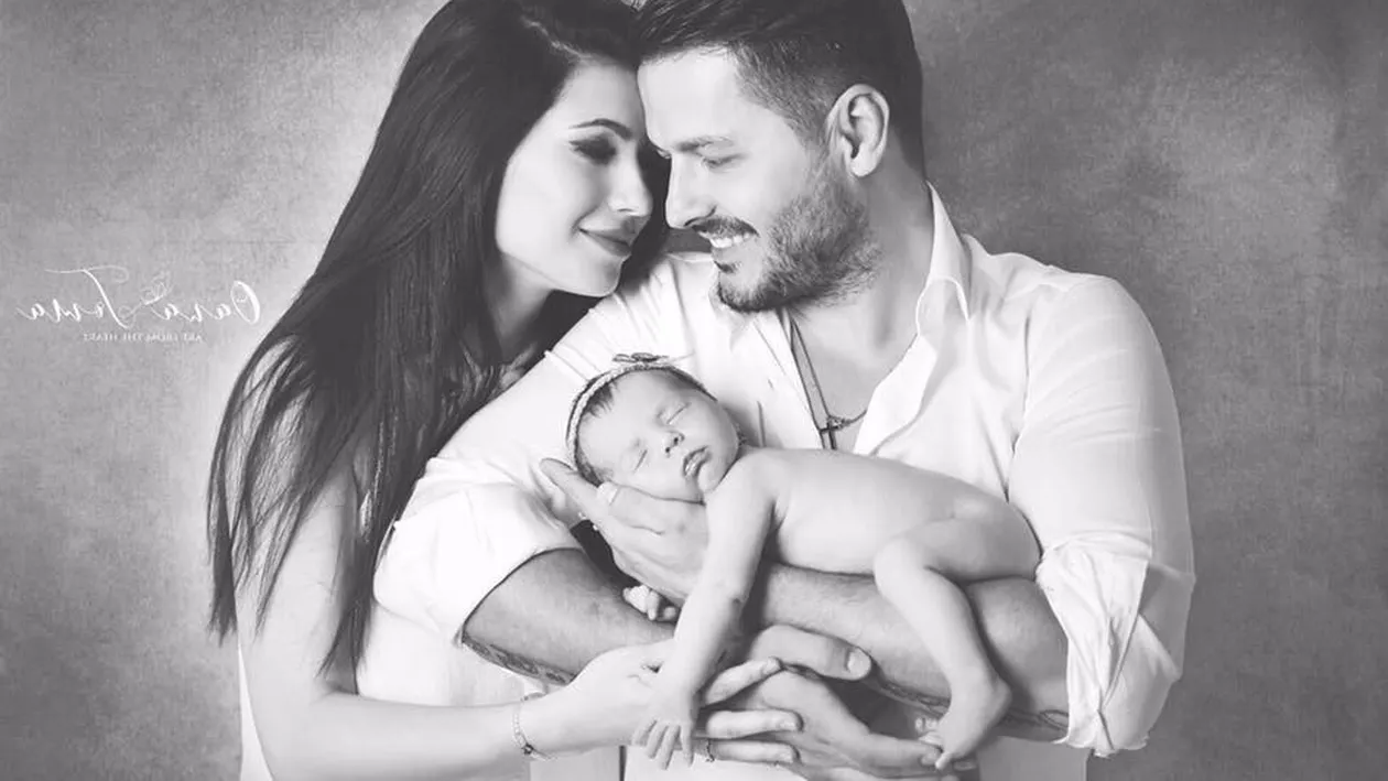 FOTO / Iubita lui Liviu Vârciu s-a filmat cu fiica ei în braţe: Alăptatul la sân