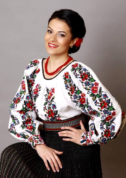 Olguța Berbec a născut! Interpreta de muzică populară a devenit mămică pentru a doua oară