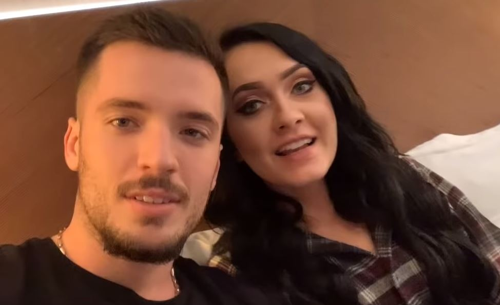 Andreea Mantea, în lacrimi la TV. Prezentatoarea a răbufnit după ce a aflat decizia radicală pe care au luat-o Bianca și Livian