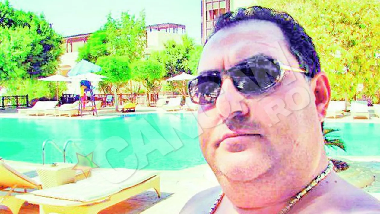 Desi este urmarit international, un lider interlop se lauda pe internet cu vacantele sale exotice. Celebrul mafiot Boenica sfideaza din piscina Politia Romana
