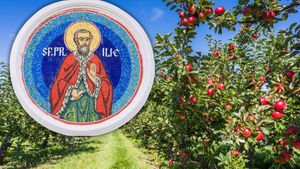 De ce trebuie să mănânci mere de Sfântul Ilie abia după ce sunt sfințite la biserică. Cine nu are voie să guste din ele înainte
