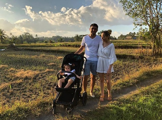 Adela Popescu și Radu Vâlcan, vacanță de vis împreună cu Laura Cosoi și familia ei