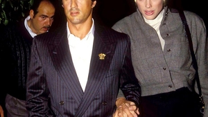 Fosta soție a lui Sylvester Stallone este însărcinată. La 54 de ani actrița va aduce pe lume al cincilea copil