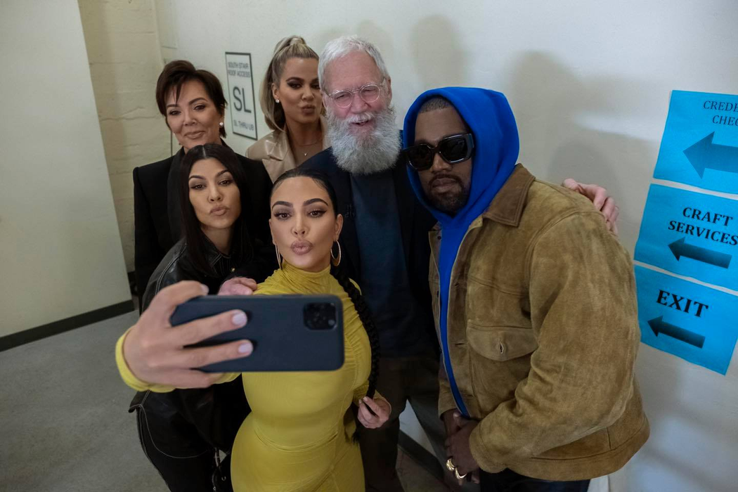 Kim Kardashian a primit o lovitură cruntă din partea lui Kanye West: “Înainte să solicite divorțul, el și-a schimbat numărul”. Decizia incredibilă luată de rapper