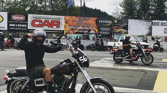 Comediantul Johnny Danger a murit. Vedeta de pe Instagram a suferit un accident de motocicletă