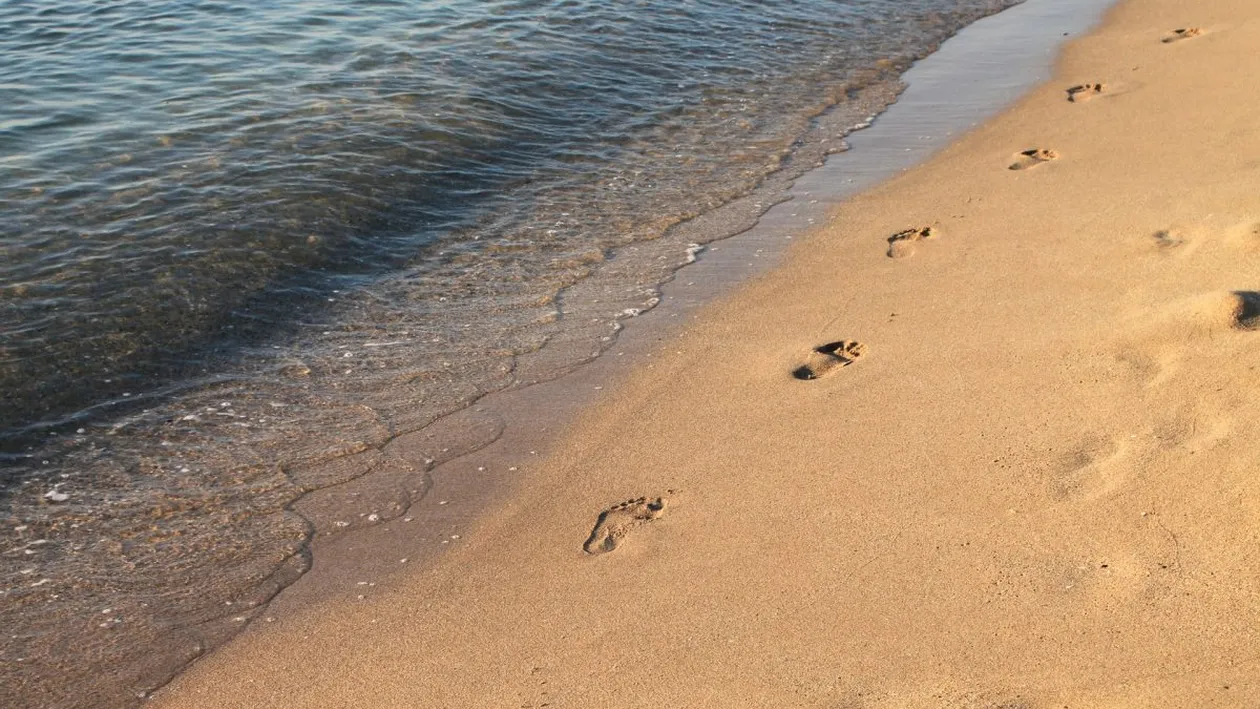 O femeie a murit pe plaja din Mamaia Nord, după ce a făcut un stop cardio-respirator