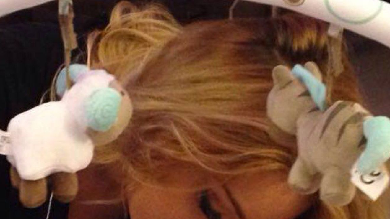 MILAN CRISTIAN a împlinit trei luni! Ce cadou i-a făcut VALENTINA PELINEL fiului ei