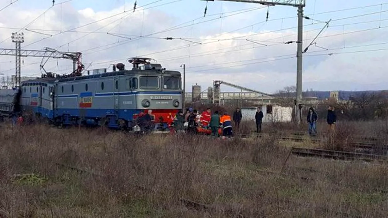 Un bărbat a fost lovit mortal de trenul București-Târgoviște. Circulația feroviară, întreruptă