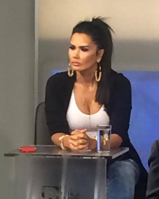 Oana Zăvoranu le-a declarat, de ceva vreme, război vedetelor