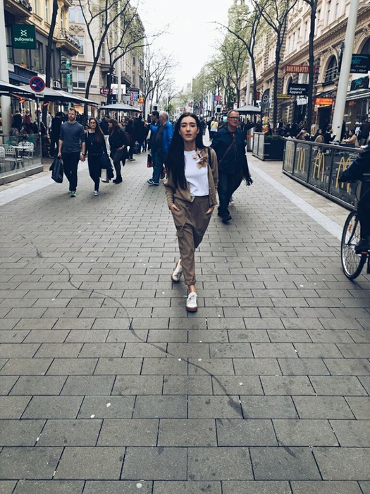 Bianca Neagu, micuţa actriţă din "Numai iubirea", s-a transformat într-o tânără superbă
