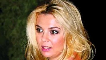 Crina Matei a sarit sa ma bata