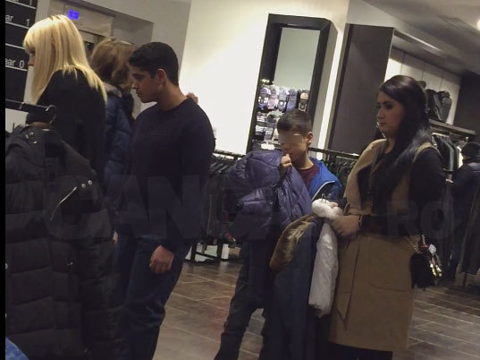 ”Moş Nicolae” a venit mai devreme!  Elena Udrea şi-a echipat ”finuţii” de iarnă!