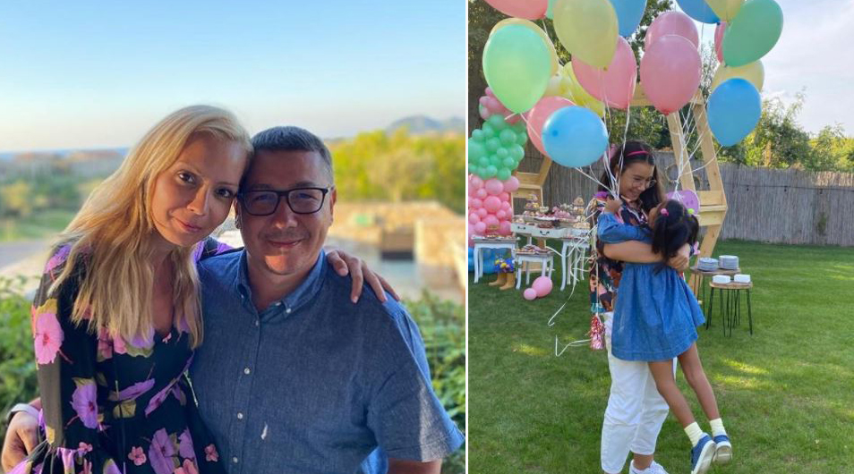 Daciana Sârbu și Victor Ponta, poză emoționantă cu fetița adoptată lângă bradul de Crăciun. Alături de ei este și fiica biologică: “Noi”