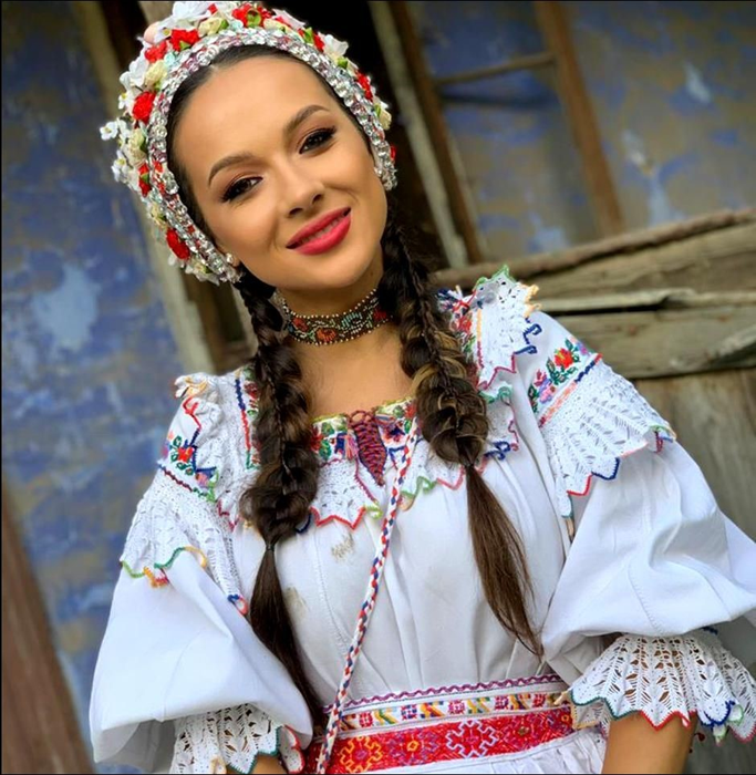 Vlăduța Lupău se confruntă cu probleme de sănătate. Ce a pățit artista: ”Aș vrea ca mâine să-mi revin”