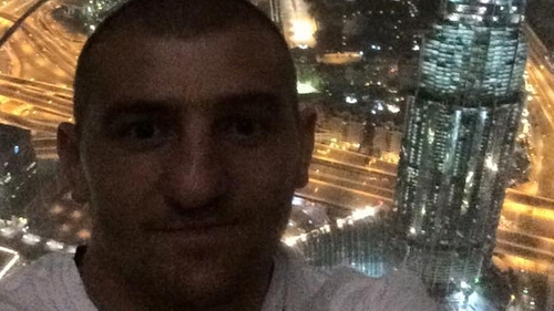 Catalin Morosanu s-a deghizat in seic si s-a pozat cu zeci de kilograme de aur! Ce s-a intamplat imediat dupa