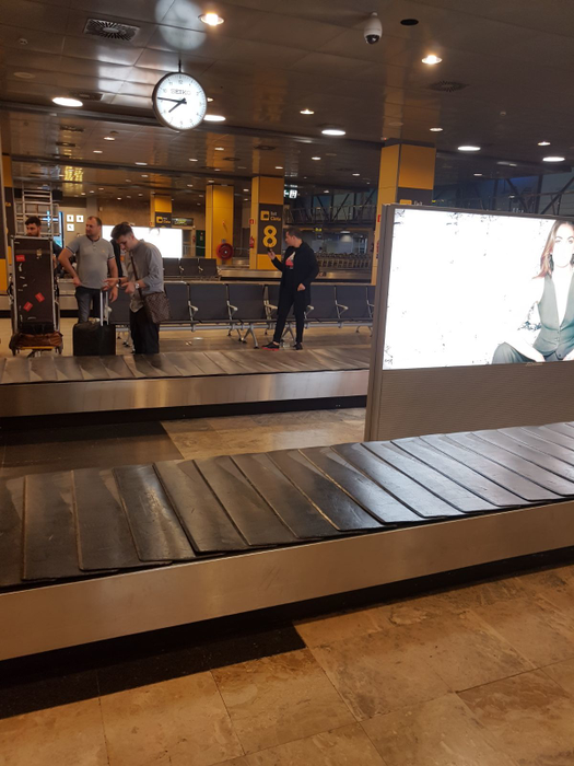 Jean de la Craiova a aterizat vineri seara pe aeroportul din Madrid.