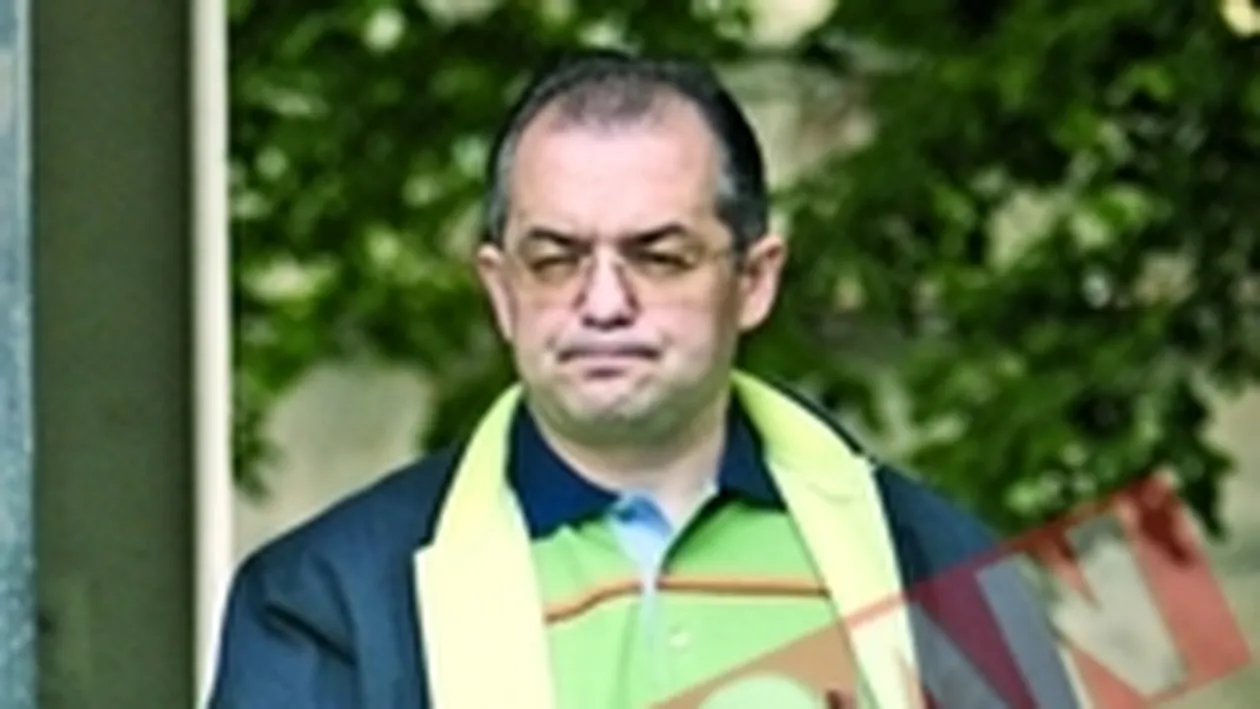 PSD cere DNA anchetarea lui Boc pentru afacerile amantei