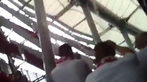 VIDEO Credeai ca National Arena are probleme?! Uite cum s-au facut de ras polonezii la Euro cu "bijuteria" lor din Varsovia! A plouat in stadion mai rau ca afara, desi arena era acoperita!