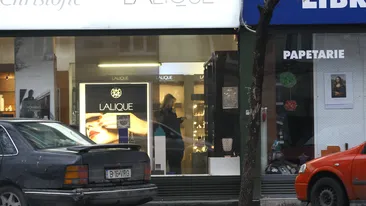 Cristina Rus, gest socant la iesirea dintr-un magazin! Vezi aici ce a facut artista dupa ce si-a cumparat parfumuri!