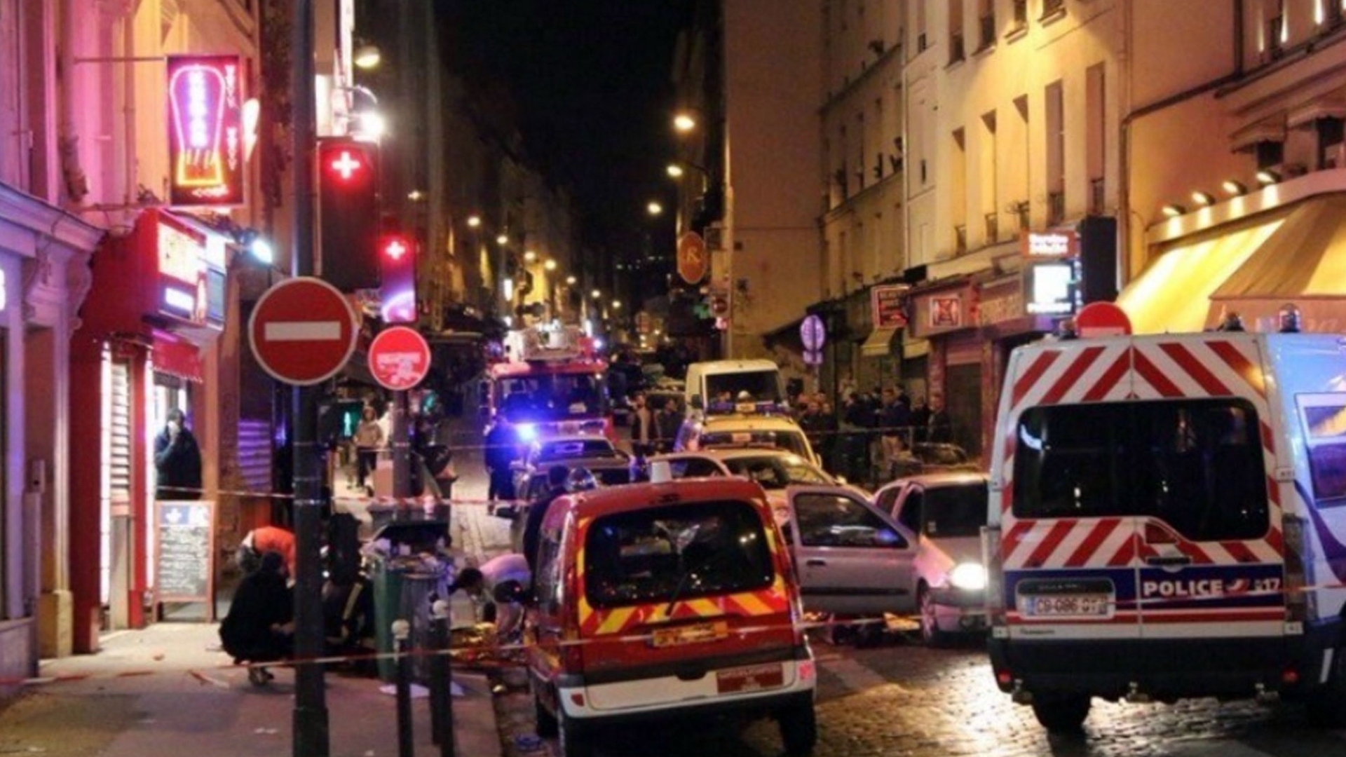 ULTIMA ORA! Mai multi politisti au fost raniti la Paris in operatiunea de capturare a teroristilor. O femeie s-a aruncat in aer