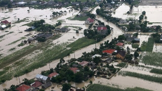 53 de morti in Rusia, in urma unor inundatii in sudul tarii
