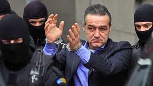 Gigi Becali, declaratii emotionante la moastele Sfintei Parascheva: "Numai in Romania se poate intampla asa ceva"