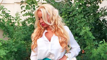 SIMONA TRAŞCĂ nu putea lipsi de la nunta ANDREEI TONCIU! Ce rochie a purtat Pamela de România! I s-a văzut...