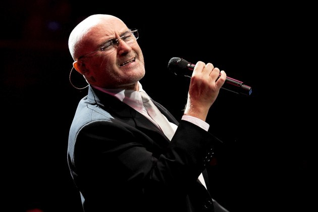 PHIL COLLINS, transportat de urgenţă la spital. Concertele au fost anulate
