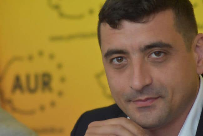 George Simion a întors-o ca la… Cluj! Liderul AUR laudă UNTOLD, la o zi după ce ”desființase” festivalul pe pagina sa de Facebook: ”Toate festivalurile trebuiau lăsate să se desfășoare!”