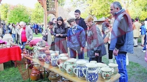Targ de produse si obiecte traditionale de Sfantul Dumitru