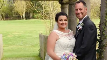 Motivul tulburător pentru care o tânără şi-a tăiat rochia de mireasă, imediat după nuntă!