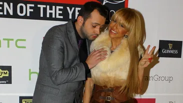 Anda Adam pipaita de Mihai Morar pe sani in vazul tuturor. Vezi cum a reactionat artista la gestul moderatorului