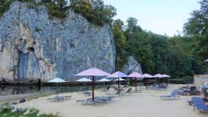 Cea mai frumoasă plajă sălbatică din România. Nu știai că avem așa ceva în țară