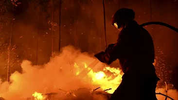 MAE avetizează românii care călătoresc în Grecia că sâmbătă este cod roșu de incendii