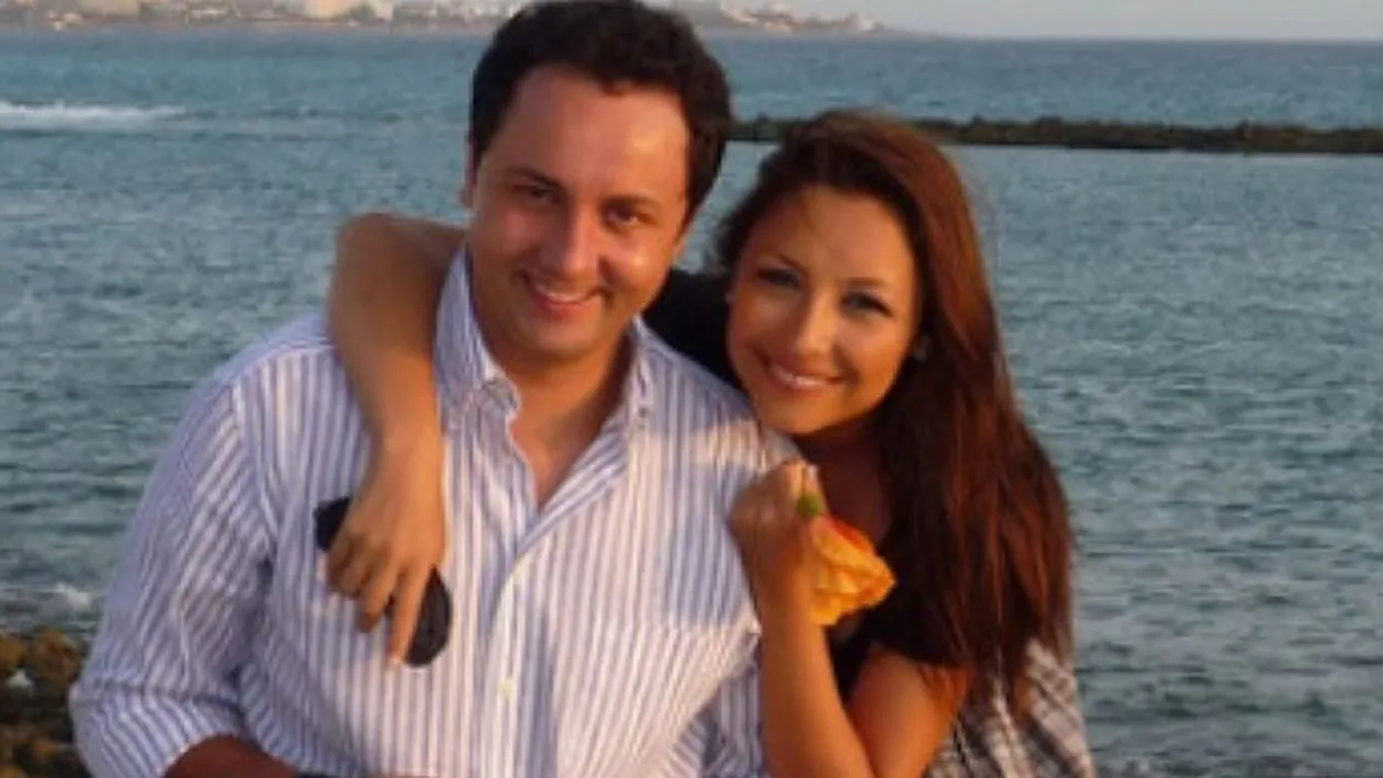 Hopaaa! Cine e femeia care ii tine companie lui Catalin Maruta pe litoral? Indiciu: Nu e vorba de Andra