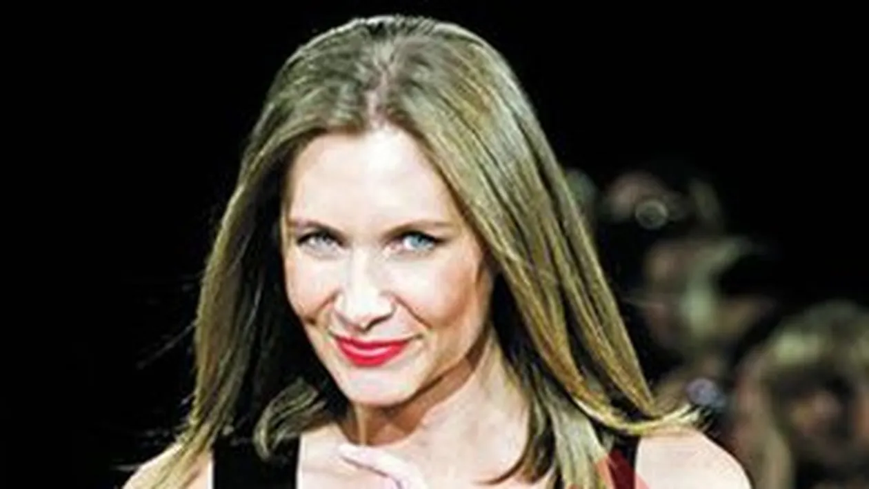 Fashiontv sustine designerii si stilistii romani