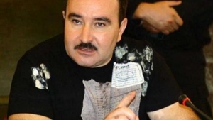 Nuţu Cămătaru ”rezolvă” criza locurilor de parcare. Ce bilet a lăsat în parbriz un bucureştean care parcase neregulamentar!