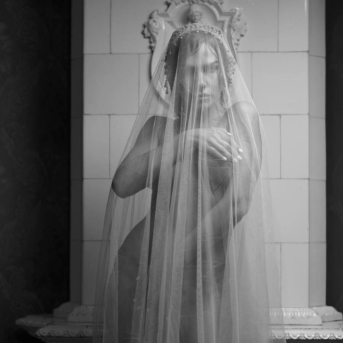 Vulgaritate maximă! Anna Lesko, fotografiată cu mâna în zonele intime