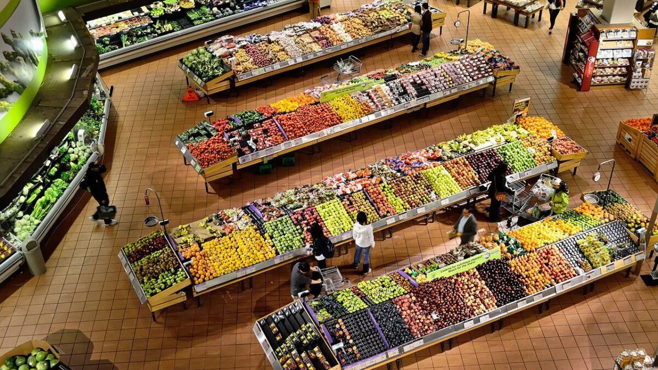 Scumpirile se țin în lanț! Cât vor ajunge să coste produsele bio de pe piață