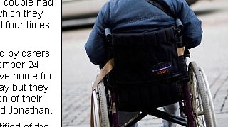 Un pensionar de 82 de ani, lasat sa moara in caruciorul cu rotile de asistentii sociali din Marea Britanie