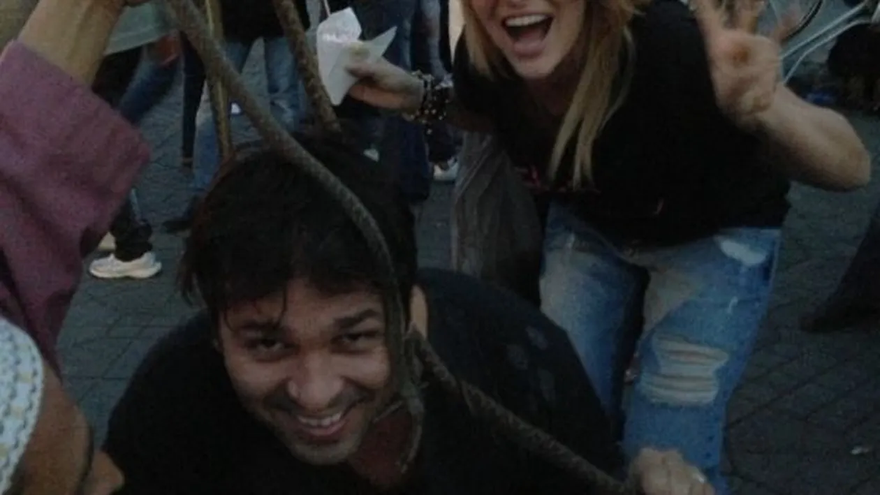 Delia s-a prapadit de ras cand si-a vazut sotul in chinuri! A privit senina cum ii umbla serpii prin cap!