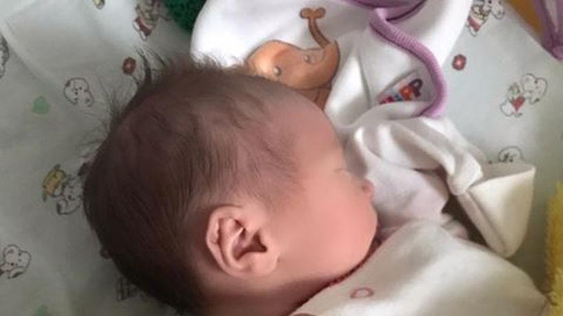 Gabriela Cristea are nevoie de ajutorul medicilor după naşterea fetiţei sale. Are dureri şi…