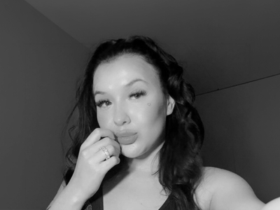 Tragedie în mediul online. O influenceriță de 23 de ani a murit după un incident transmis live
