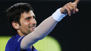 Djokovic scrie istorie! Sârbul l-a învins pe Medvedev în finala de la Paris