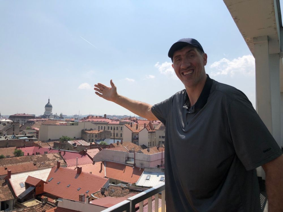 Ghiță Mureșan are 2.31 metri, dar să-i vezi pe cei doi băieți ai lui! Cât de înalți sunt George și Victor, fiii fostului baschetbalist